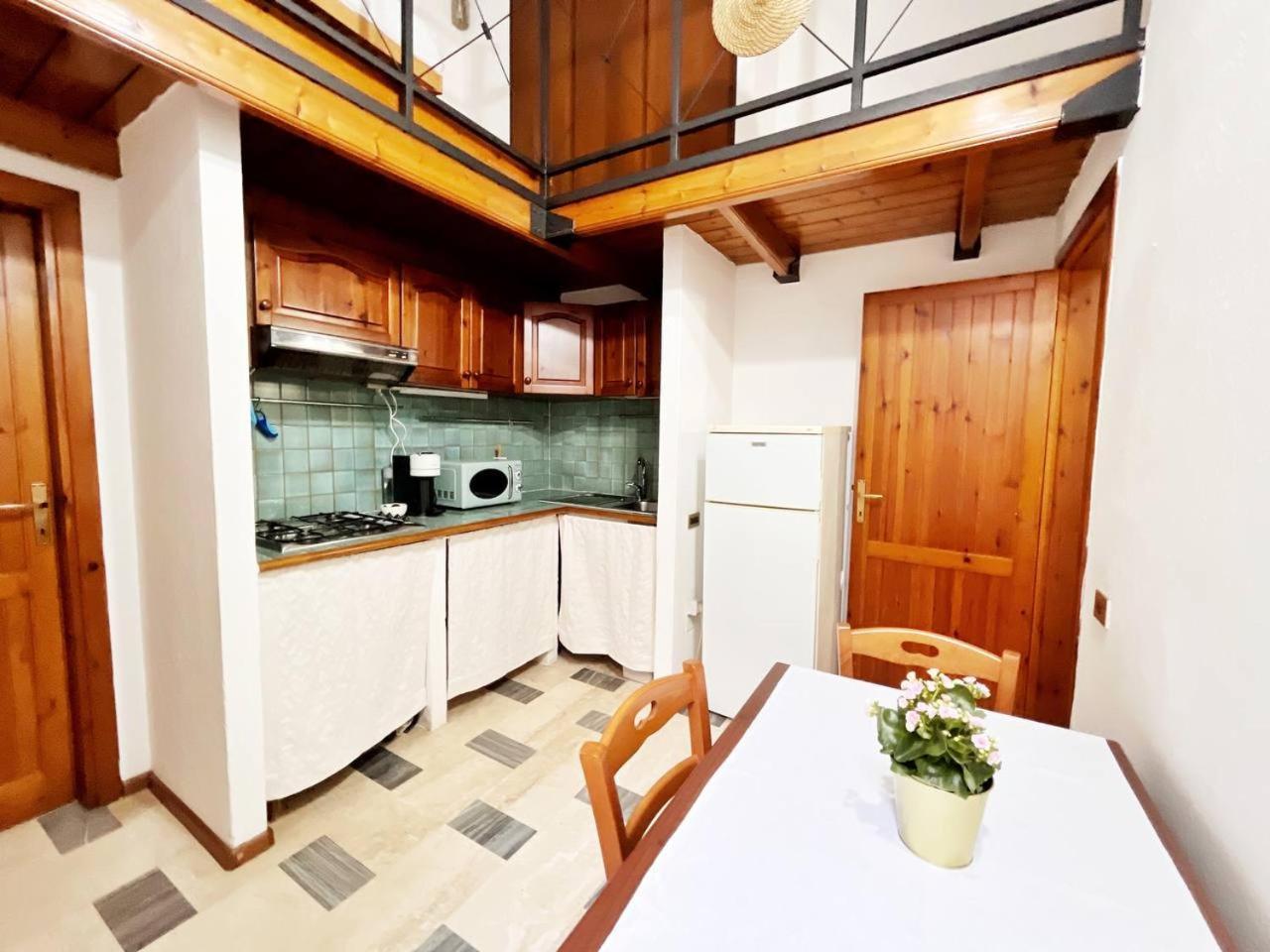 Appartement Domus Myoho à Cagliari Extérieur photo